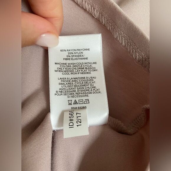 EXPRESS Light Pink Capped Short Sleeve Dressy Top Corset  Waist Blouse Size XS - Picture 10 of 10